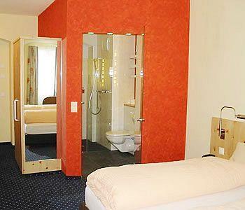 Hotel Ambiente Freieck 3*